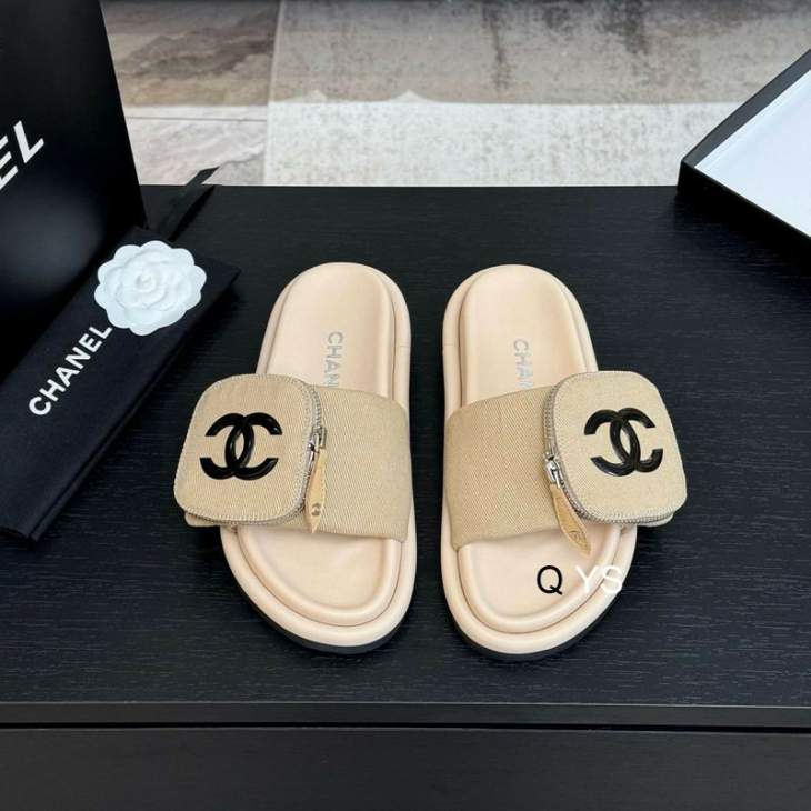 Picture of Chanel Slippers _SKUChanelsz35-40YS03263087